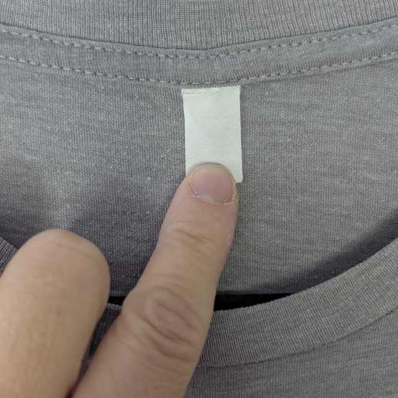 Casual-comedy Gray Graphic Tee size medium Brand Unkown - Picture 7 of 9